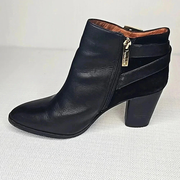 Louis et Cie Women's Black Leather Zip Up Suede Ankle Boot with Buckle Size 8.5 - Picture 8 of 16